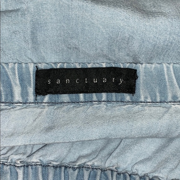 Sanctuary Off the Shoulder Chambray Top - Picture 4 of 7